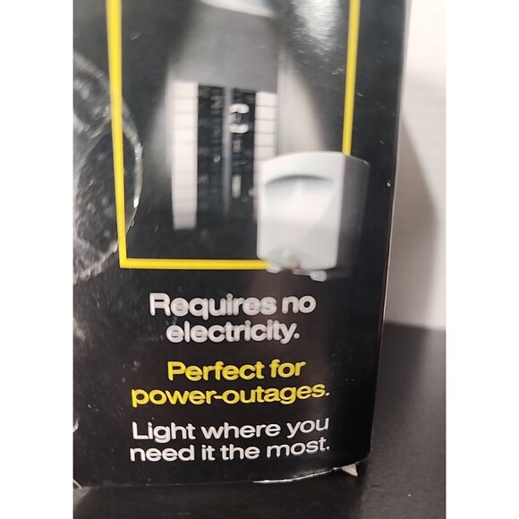 3 pack LED Motion Activated Outdoor Indoor Night Light MAXSA wireless white new - Picture 6 of 6